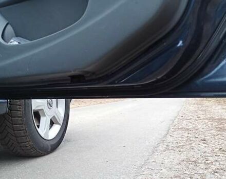 Синий Ниссан Альмера, объемом двигателя 1.6 л и пробегом 213 тыс. км за 4200 $, фото 8 на Automoto.ua