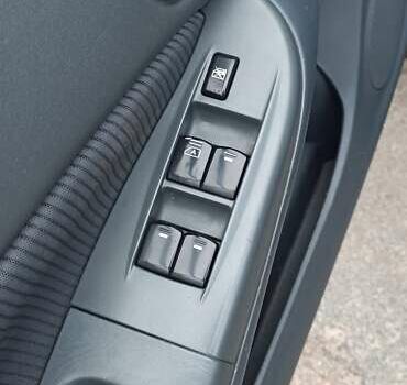 Синий Ниссан Альмера, объемом двигателя 1.6 л и пробегом 213 тыс. км за 4200 $, фото 3 на Automoto.ua