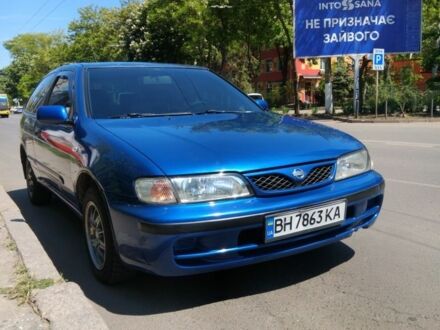 Синий Ниссан Альмера, объемом двигателя 1.4 л и пробегом 350 тыс. км за 2400 $, фото 1 на Automoto.ua