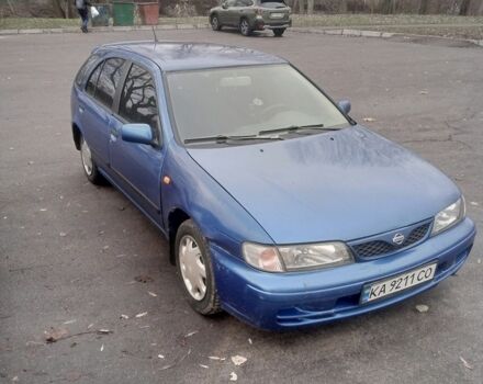 Синій Ніссан Альмера, об'ємом двигуна 1.4 л та пробігом 323 тис. км за 1800 $, фото 1 на Automoto.ua