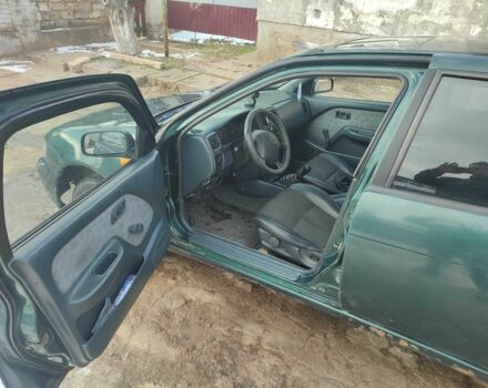 Зелений Ніссан Альмера, об'ємом двигуна 1.4 л та пробігом 100 тис. км за 1000 $, фото 8 на Automoto.ua