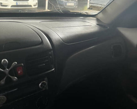 Зелений Ніссан Альмера, об'ємом двигуна 1.8 л та пробігом 340 тис. км за 3100 $, фото 4 на Automoto.ua