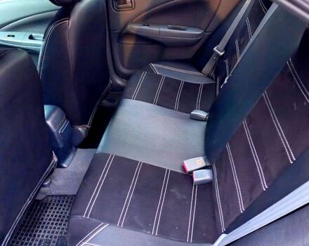 Зеленый Ниссан Альмера, объемом двигателя 1.6 л и пробегом 200 тыс. км за 6000 $, фото 6 на Automoto.ua