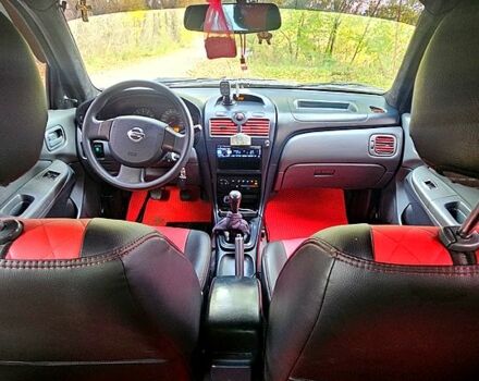 Зеленый Ниссан Альмера, объемом двигателя 1.6 л и пробегом 167 тыс. км за 4500 $, фото 5 на Automoto.ua