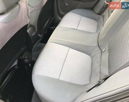 Зеленый Ниссан Альмера, объемом двигателя 1.6 л и пробегом 175 тыс. км за 5300 $, фото 5 на Automoto.ua