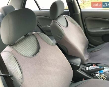 Зеленый Ниссан Альмера, объемом двигателя 1.6 л и пробегом 175 тыс. км за 5300 $, фото 4 на Automoto.ua