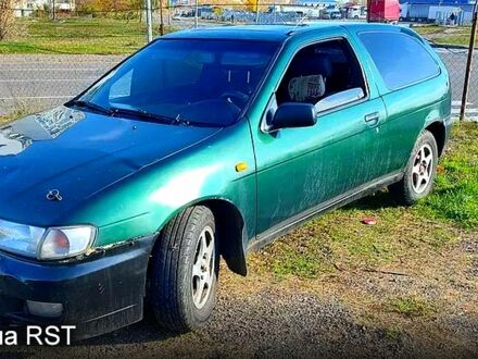 Зеленый Ниссан Альмера, объемом двигателя 1.4 л и пробегом 450 тыс. км за 1200 $, фото 1 на Automoto.ua