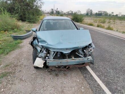 Зеленый Ниссан Альмера, объемом двигателя 1.5 л и пробегом 340 тыс. км за 1200 $, фото 1 на Automoto.ua