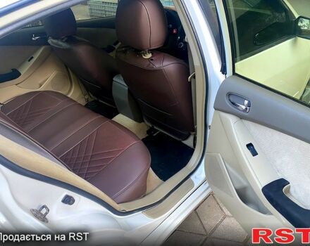 Білий Ніссан Альтіма, об'ємом двигуна 2.5 л та пробігом 220 тис. км за 5700 $, фото 7 на Automoto.ua