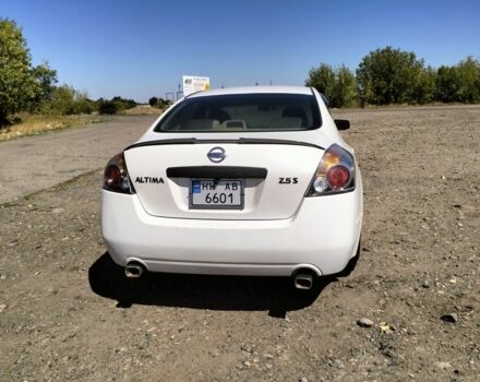 Білий Ніссан Альтіма, об'ємом двигуна 2.5 л та пробігом 221 тис. км за 6500 $, фото 1 на Automoto.ua