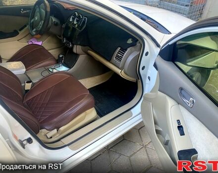 Білий Ніссан Альтіма, об'ємом двигуна 2.5 л та пробігом 220 тис. км за 5700 $, фото 5 на Automoto.ua