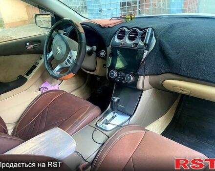Білий Ніссан Альтіма, об'ємом двигуна 2.5 л та пробігом 220 тис. км за 5700 $, фото 4 на Automoto.ua