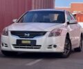 Белый Ниссан Альтима, объемом двигателя 2 л и пробегом 263 тыс. км за 6700 $, фото 1 на Automoto.ua