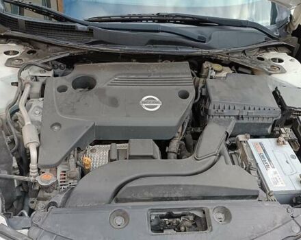 Белый Ниссан Альтима, объемом двигателя 2.49 л и пробегом 213 тыс. км за 7800 $, фото 22 на Automoto.ua