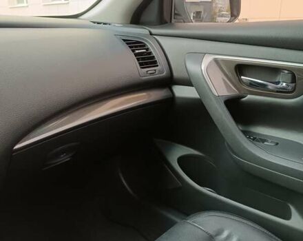 Белый Ниссан Альтима, объемом двигателя 2.49 л и пробегом 213 тыс. км за 7800 $, фото 16 на Automoto.ua