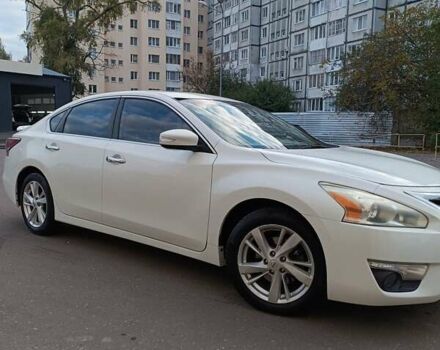Белый Ниссан Альтима, объемом двигателя 2.49 л и пробегом 213 тыс. км за 7800 $, фото 1 на Automoto.ua