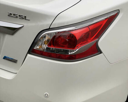 Белый Ниссан Альтима, объемом двигателя 2.5 л и пробегом 185 тыс. км за 8999 $, фото 13 на Automoto.ua