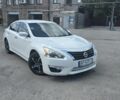 Белый Ниссан Альтима, объемом двигателя 2.5 л и пробегом 160 тыс. км за 7500 $, фото 1 на Automoto.ua