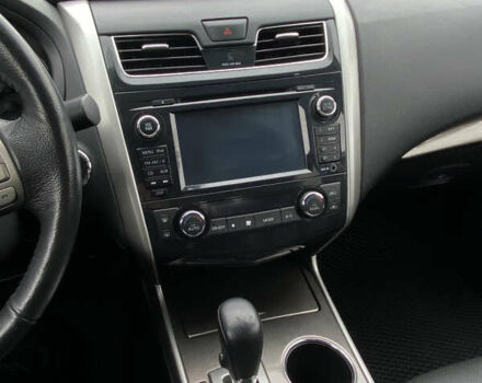 Белый Ниссан Альтима, объемом двигателя 2.5 л и пробегом 185 тыс. км за 8999 $, фото 51 на Automoto.ua