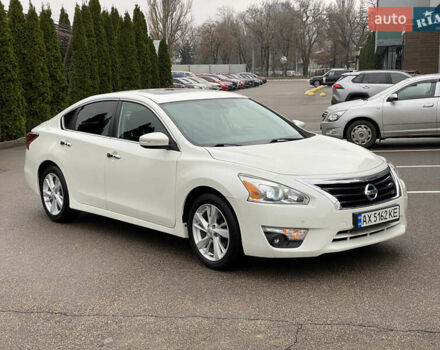 Белый Ниссан Альтима, объемом двигателя 2.5 л и пробегом 185 тыс. км за 8999 $, фото 7 на Automoto.ua