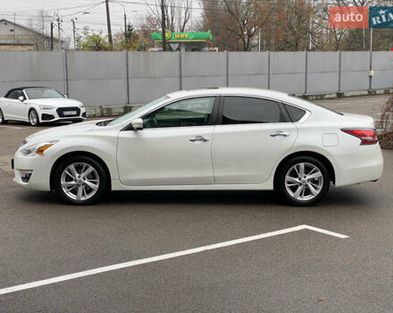 Белый Ниссан Альтима, объемом двигателя 2.5 л и пробегом 185 тыс. км за 8999 $, фото 2 на Automoto.ua