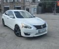 Белый Ниссан Альтима, объемом двигателя 2.49 л и пробегом 160 тыс. км за 7500 $, фото 1 на Automoto.ua