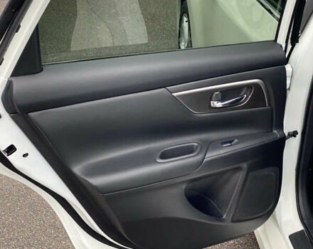 Белый Ниссан Альтима, объемом двигателя 2.5 л и пробегом 185 тыс. км за 8999 $, фото 36 на Automoto.ua