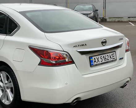 Белый Ниссан Альтима, объемом двигателя 2.5 л и пробегом 185 тыс. км за 8999 $, фото 10 на Automoto.ua