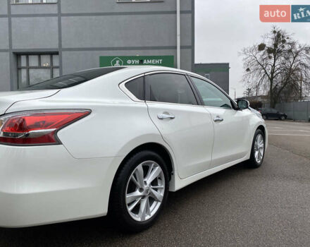 Белый Ниссан Альтима, объемом двигателя 2.5 л и пробегом 185 тыс. км за 8999 $, фото 16 на Automoto.ua