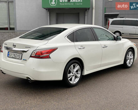 Белый Ниссан Альтима, объемом двигателя 2.5 л и пробегом 185 тыс. км за 8999 $, фото 5 на Automoto.ua