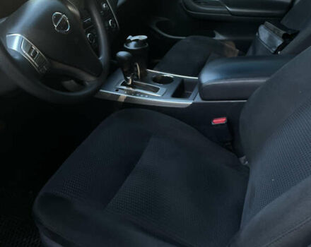 Белый Ниссан Альтима, объемом двигателя 2.5 л и пробегом 120 тыс. км за 9600 $, фото 7 на Automoto.ua