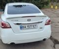 Білий Ніссан Альтіма, об'ємом двигуна 2.5 л та пробігом 121 тис. км за 10000 $, фото 2 на Automoto.ua