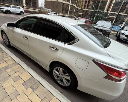 Белый Ниссан Альтима, объемом двигателя 2.5 л и пробегом 209 тыс. км за 9400 $, фото 2 на Automoto.ua