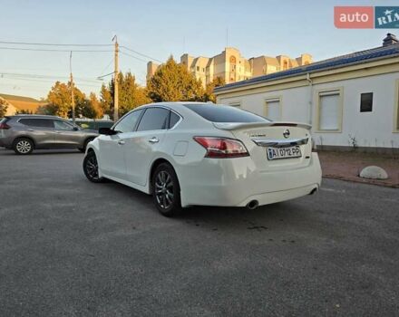 Білий Ніссан Альтіма, об'ємом двигуна 2.49 л та пробігом 162 тис. км за 10000 $, фото 4 на Automoto.ua