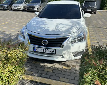 Белый Ниссан Альтима, объемом двигателя 2.49 л и пробегом 256 тыс. км за 9000 $, фото 11 на Automoto.ua