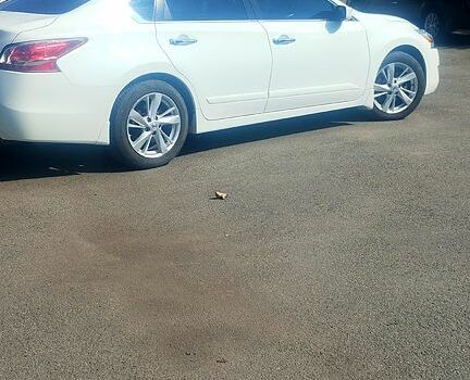 Білий Ніссан Альтіма, об'ємом двигуна 2.5 л та пробігом 188 тис. км за 9000 $, фото 2 на Automoto.ua