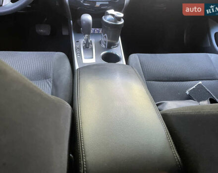 Белый Ниссан Альтима, объемом двигателя 2.5 л и пробегом 120 тыс. км за 9600 $, фото 6 на Automoto.ua