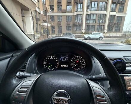 Белый Ниссан Альтима, объемом двигателя 2.5 л и пробегом 209 тыс. км за 9400 $, фото 7 на Automoto.ua