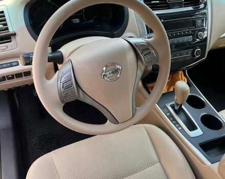 Білий Ніссан Альтіма, об'ємом двигуна 2.49 л та пробігом 180 тис. км за 8500 $, фото 10 на Automoto.ua