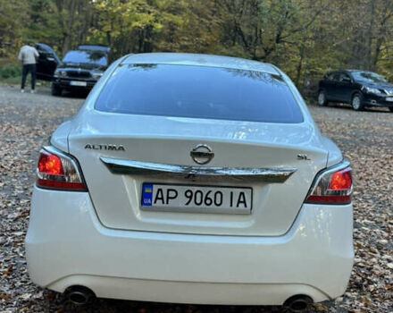 Ниссан Альтима 2015 в Львове на Automoto.ua Белый Ниссан Альтима, объемом двигателя 2.5 л и пробегом 177 тыс. км за 8900 $, фото 3 на Automoto.ua