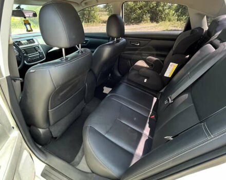 Білий Ніссан Альтіма, об'ємом двигуна 2.49 л та пробігом 192 тис. км за 10200 $, фото 20 на Automoto.ua