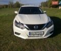 Белый Ниссан Альтима, объемом двигателя 0 л и пробегом 180 тыс. км за 12500 $, фото 3 на Automoto.ua