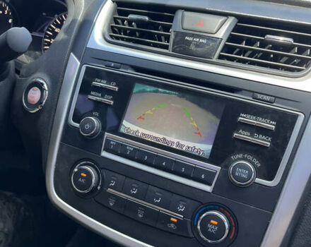 Білий Ніссан Альтіма, об'ємом двигуна 2.49 л та пробігом 192 тис. км за 10200 $, фото 16 на Automoto.ua