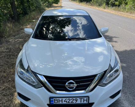 Білий Ніссан Альтіма, об'ємом двигуна 2.49 л та пробігом 192 тис. км за 10200 $, фото 10 на Automoto.ua