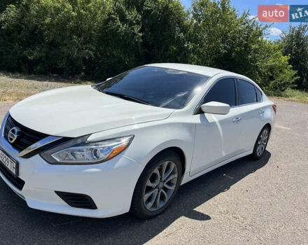 Білий Ніссан Альтіма, об'ємом двигуна 2.49 л та пробігом 192 тис. км за 10200 $, фото 24 на Automoto.ua