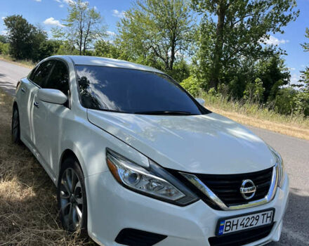 Білий Ніссан Альтіма, об'ємом двигуна 2.49 л та пробігом 192 тис. км за 10200 $, фото 9 на Automoto.ua