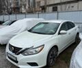 Белый Ниссан Альтима, объемом двигателя 2.5 л и пробегом 96 тыс. км за 10700 $, фото 2 на Automoto.ua