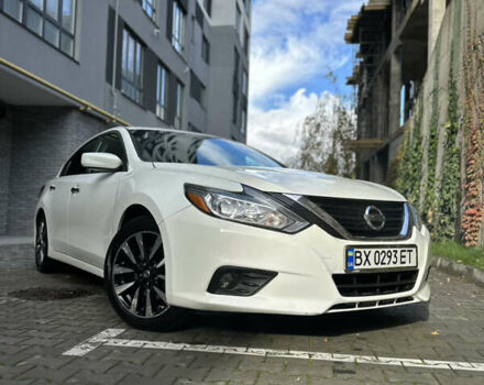 Белый Ниссан Альтима, объемом двигателя 2.49 л и пробегом 156 тыс. км за 10299 $, фото 10 на Automoto.ua