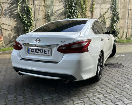 Белый Ниссан Альтима, объемом двигателя 2.49 л и пробегом 156 тыс. км за 10299 $, фото 3 на Automoto.ua