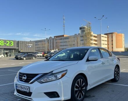 Білий Ніссан Альтіма, об'ємом двигуна 2.5 л та пробігом 160 тис. км за 11700 $, фото 3 на Automoto.ua